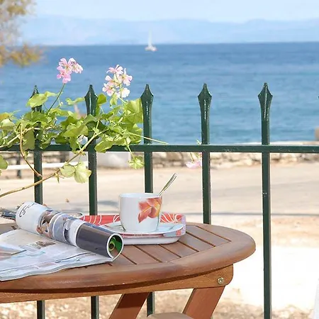 Apartament Romanos *